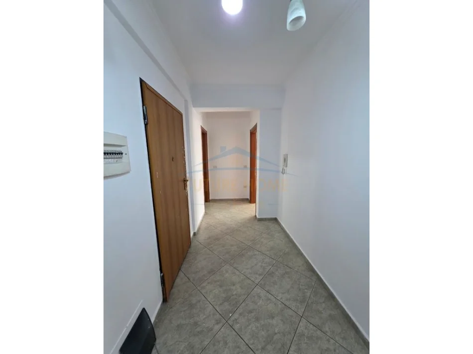 Tirane, jepet me qera apartament 2+1+Aneks+Ballkon Kati 2, 133 m² 999 € (Don Bosko)