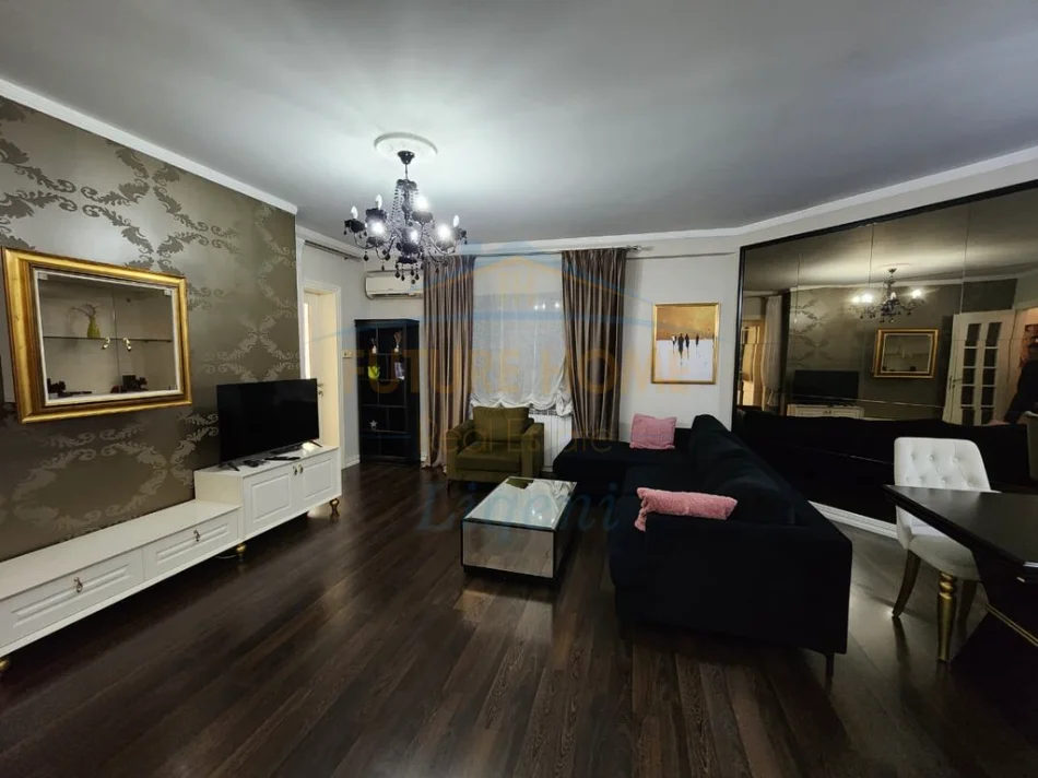 Tirane, jepet me qera apartament 2+1+Ballkon Kati 8, 115 m² 950 € (asim vokshi)