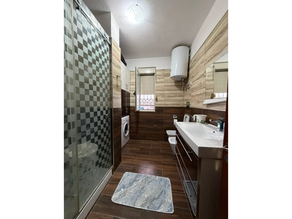 Tirane, shitet apartament duplex Dublex Kati 7, 