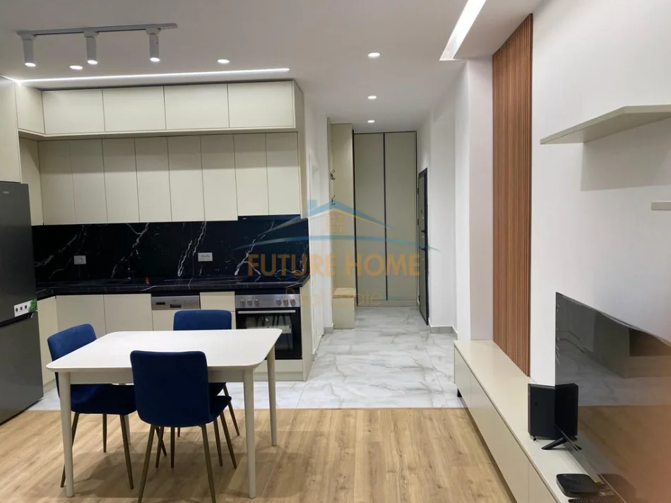Tirane, shitet apartament 1+1 Kati 9, 61 m² 130.000 € (Unaza e Re, pranë Bar Oslo)