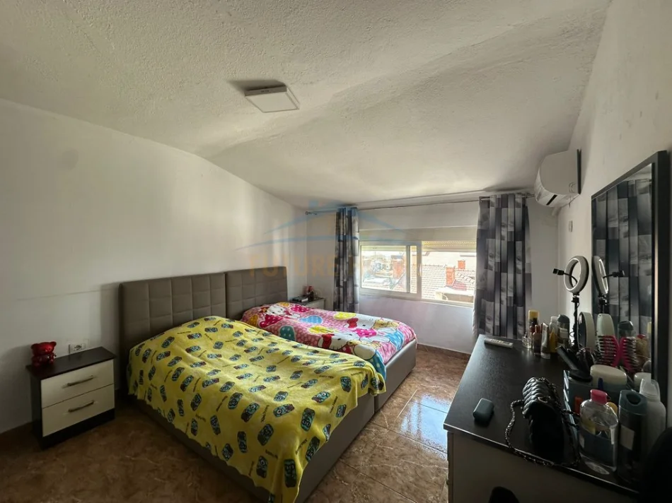 Tirane, shitet apartament 2+1 Kati 4, 61 m² 160.000 € (bulevardi zogu i 1)