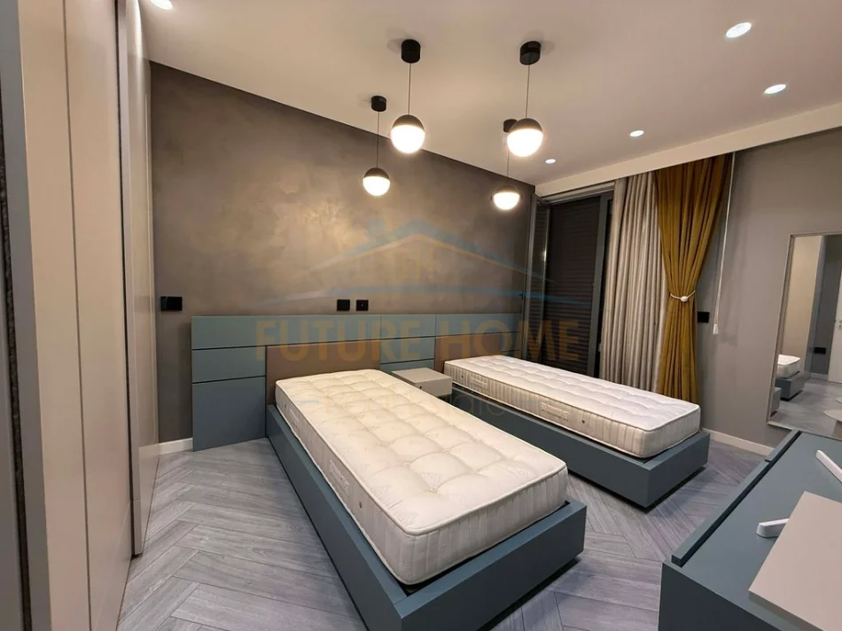 Tirane, shitet apartament 2+1 Kati 4, 105 m² 300.000 € (Fiori Di Bosco)