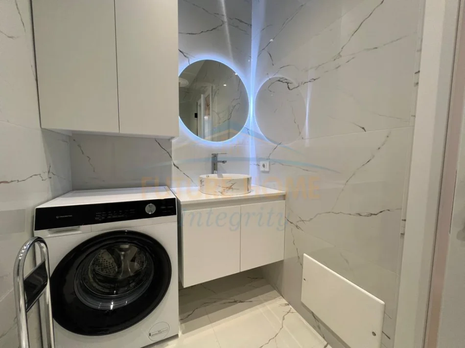 Tirane, shitet apartament 2+1+Aneks+Ballkon Kati 9, 78 m² 295.000 € (Mine Peza)