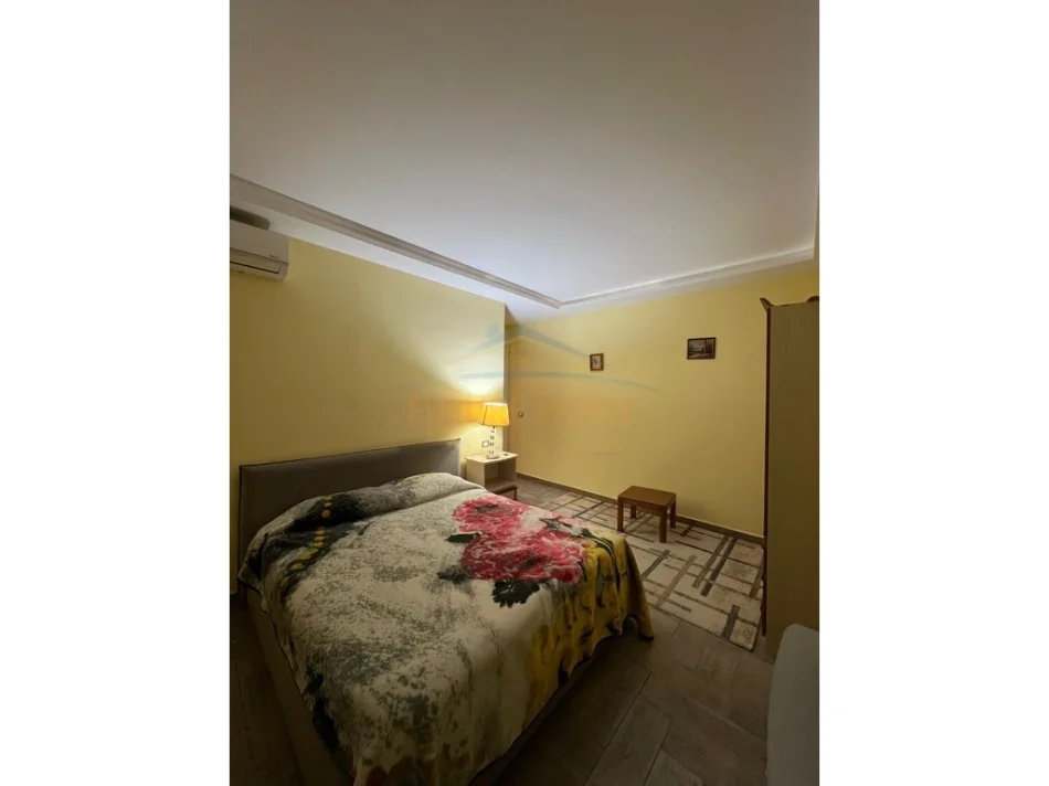 Durres, jepet me qera apartament 3+1+Aneks+Ballkon Kati 10, 228 m² 900 € (Vollga, Durres)