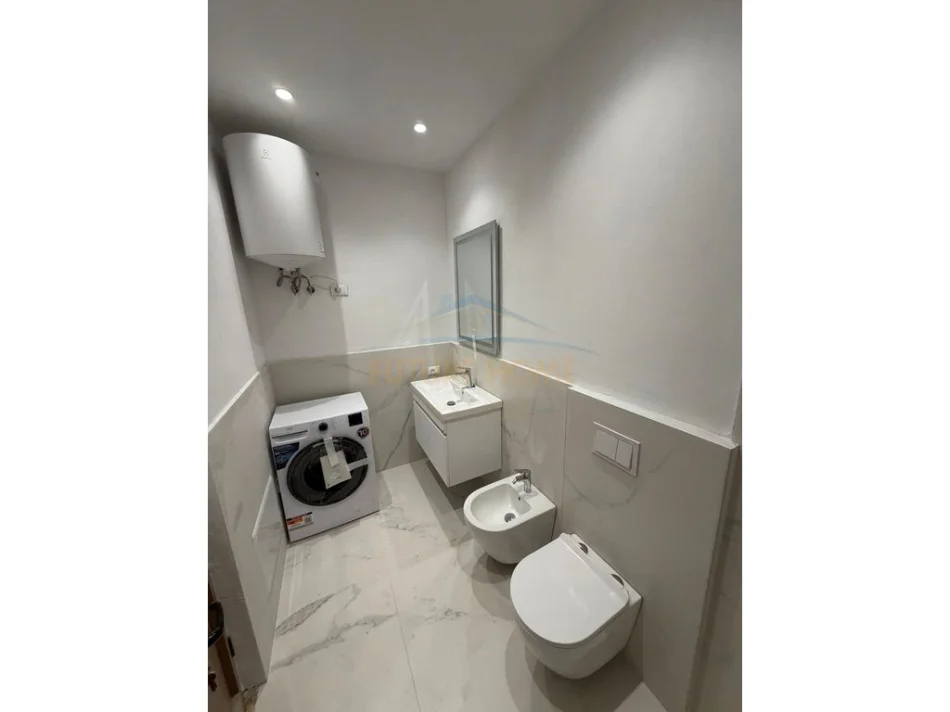 Tirane, jepet me qera apartament 1+1 Kati 7, 97 m² 550 € (Loni Ligori)