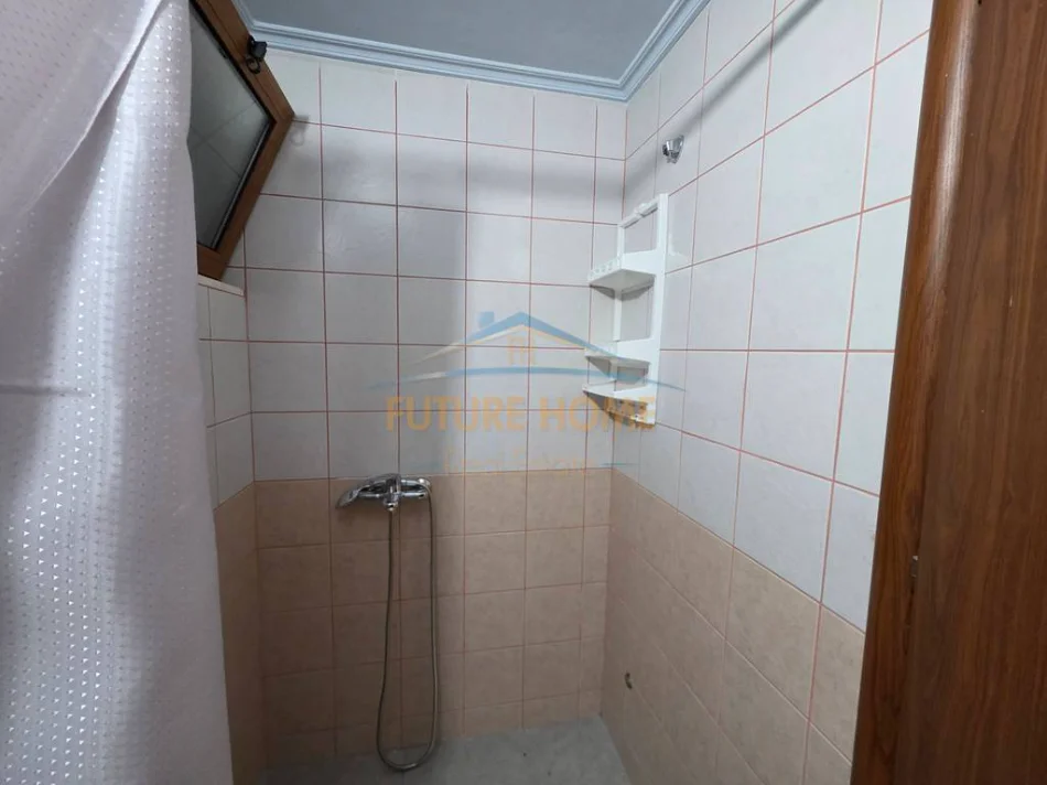 Tirane, jepet me qera garsonier 1+1 Kati 0, 420 € (Rruga Gramoz Pashko)