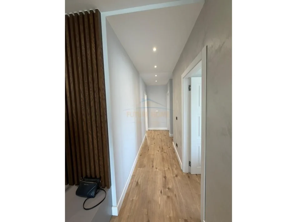 Tirane, shitet apartament 3+1 Kati 2, 130 m² 495.000 € (TEG)