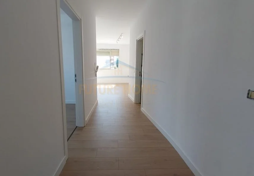 Tirane, shitet apartament 2+1 Kati 4, 85 m² 135.000 € (pasticeri melisa)