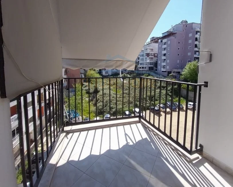 Tirane, shitet apartament 2+1 Kati 4, 85 m² 135.000 € (pasticeri melisa)