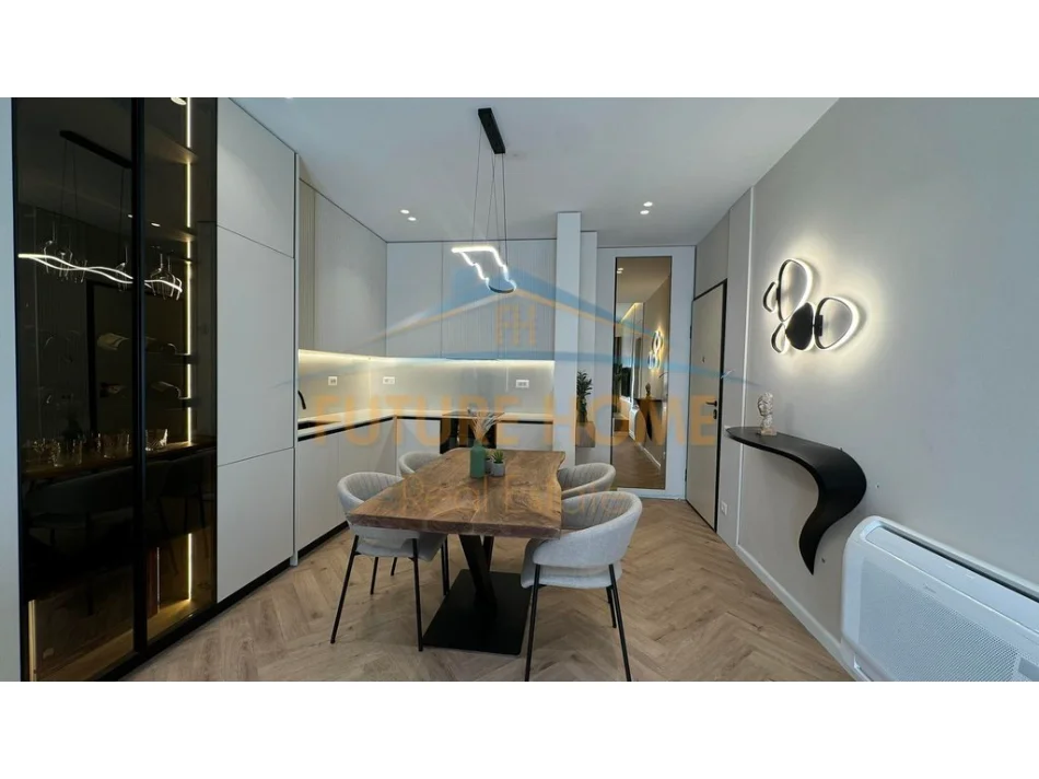 Tirane, shitet apartament 2+1+Ballkon Kati 9, 113 m² 410.000 € 