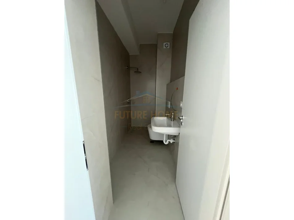 Tirane, shes apartament 1+1 Kati 8, 49 m² 88.380 € (Kadiu)