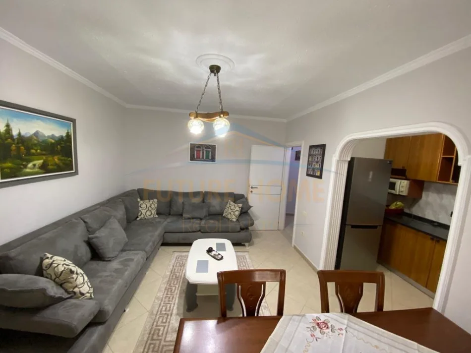 Tirane, shitet apartament 1+1+Ballkon Kati 4, 59 m² 130.000 € 