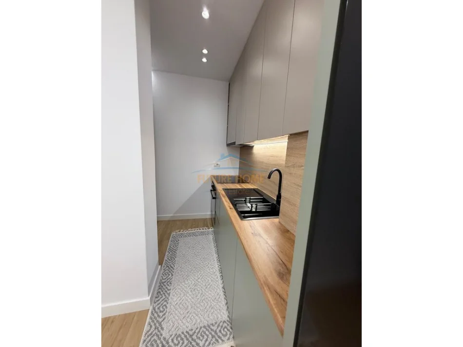 Tirane, shitet apartament 1+1 Kati 5, 52 m² 111.000 € (PRANE VILA L)