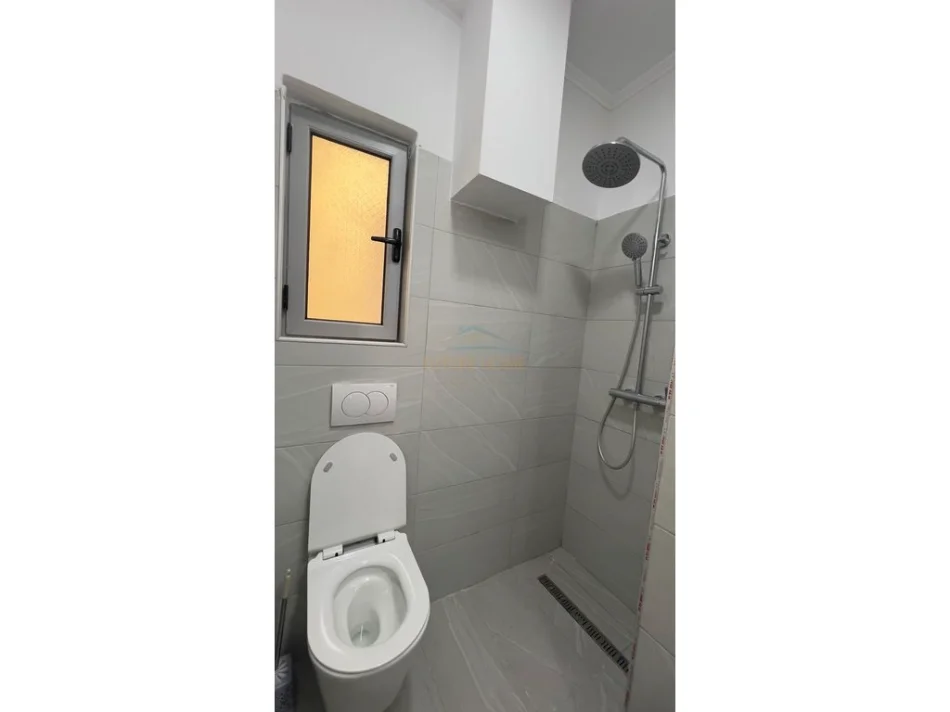 Tirane, jepet me qera apartament 1+1 Kati 1, 62 m² 350 € (Don Bosko)