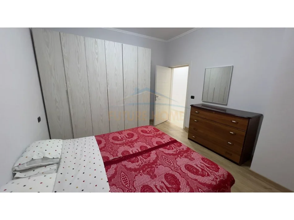 Tirane, jepet me qera apartament 1+1 Kati 1, 62 m² 350 € (Don Bosko)
