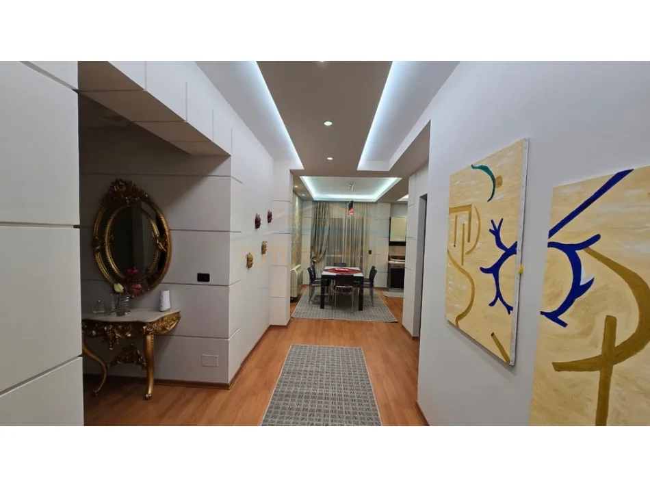 Fier, shitet apartament 3+1+Ballkon Kati 8, 186 m² 198.000 € 