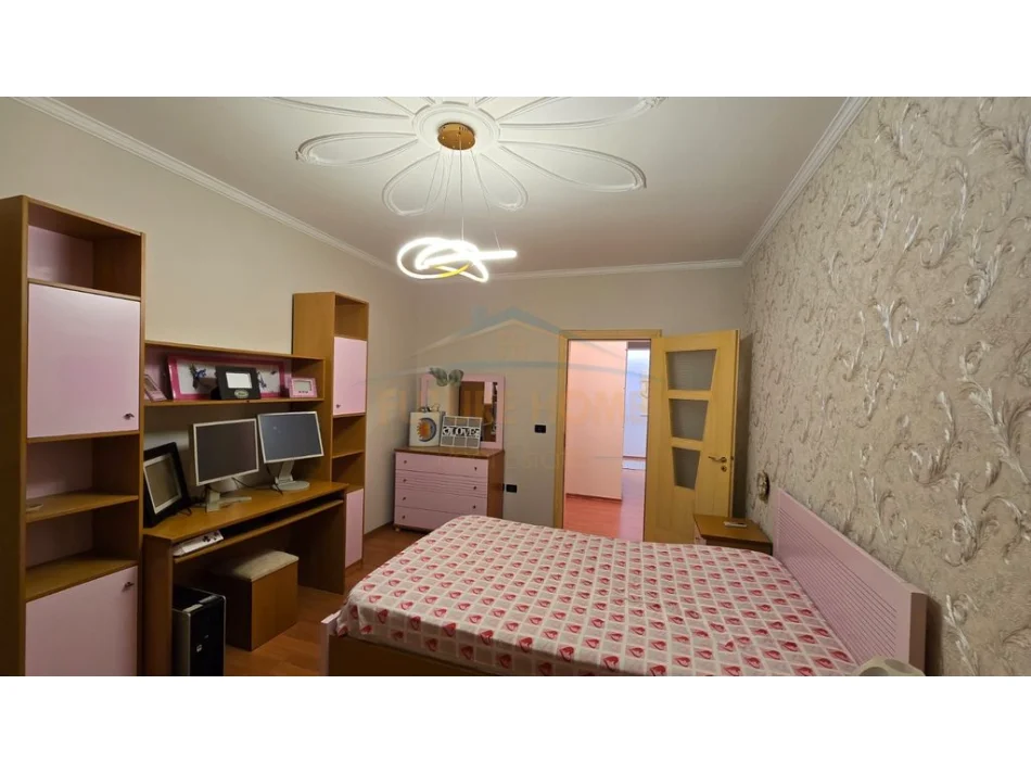 Fier, shitet apartament 3+1+Ballkon Kati 8, 186 m² 198.000 € 