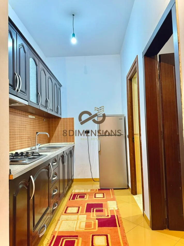 Tirane, jepet me qera apartament 1+1 Kati 3, 80 m² 430 € (21 dhjetori)