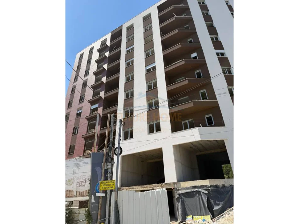 Tirane, shitet apartament 2+1 Kati 5, 105 m² 126.000 € (Paskuqan)