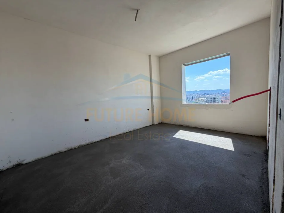 Tirane, shitet apartament 2+1 Kati 5, 105 m² 126.000 € (Paskuqan)