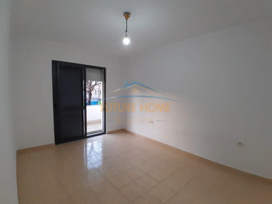 Tirane, shitet apartament 2+1 Kati 1, 56 m² 167.000 € (Brryli,)