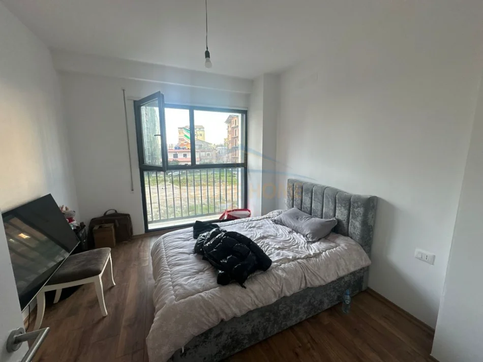 Tirane, shitet apartament 2+1 Kati 1, 105 m² 235.600 € 