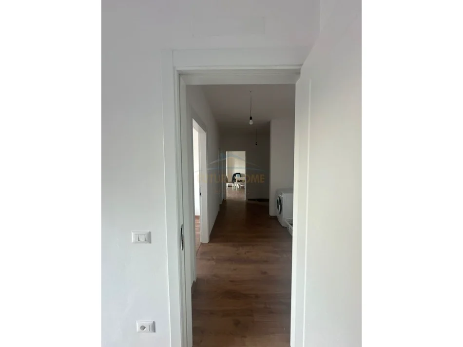 Tirane, shitet apartament 2+1+Ballkon Kati 1, 105 m² 235.600 € (BULEVARDI I RI)