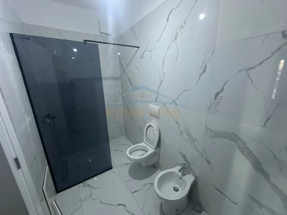 Tirane, shitet apartament 2+1+2+Post Parkimi, Kati 1, 105 m² 235.600 € (Rezidenca El Bavo, Jordan Misja)