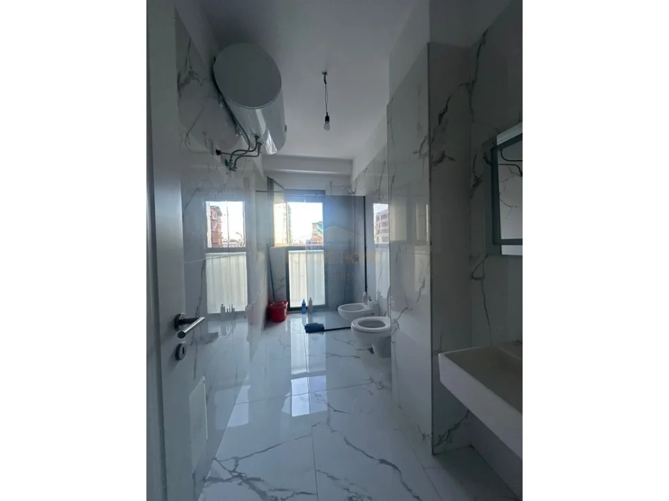 Tirane, shitet apartament 2+1+Ballkon Kati 1, 105 m² 235.000 € (El Bavo Residence, Jordan Misja)