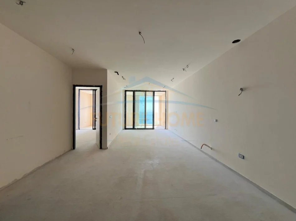 Vlore, shitet apartament 1+1+Ballkon Kati 2, 95 m² 348.000 € (Folie Village, Jale)