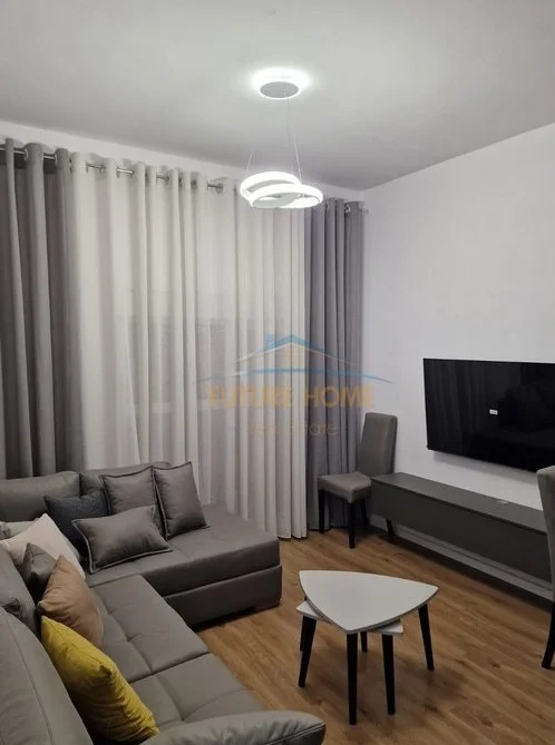 Tirane, jepet me qera apartament 1+1 Kati 5, 60 m² 550 € (Ali Demi)