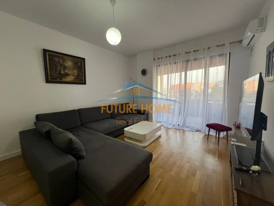 Tirane, shitet apartament 2+1+Ballkon Kati 4, 110 m² 181.000 € (unaza e re)