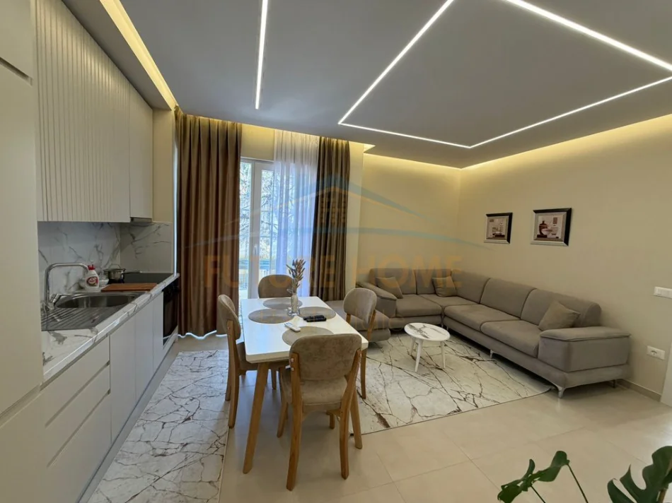 Golem, shitet apartament 1+1 , 68 m² 155.000 € (MALI ROBIT)