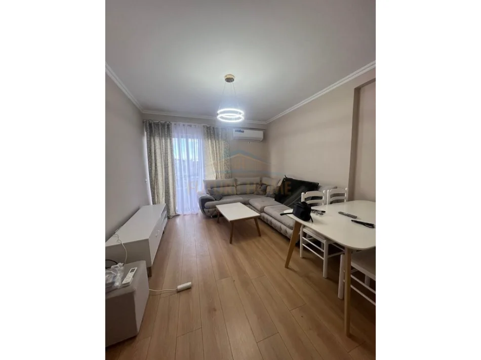 Tirane, shitet apartament 2+1 Kati 3, 90 m² (Misto Mame, Tiranë)