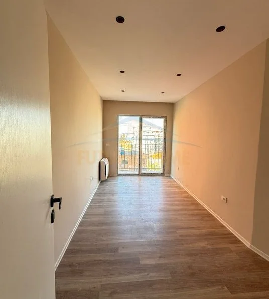 Tirane, shitet apartament 2+1 Kati 5, 103 m² 257.500 € (rruga qemal stafa)