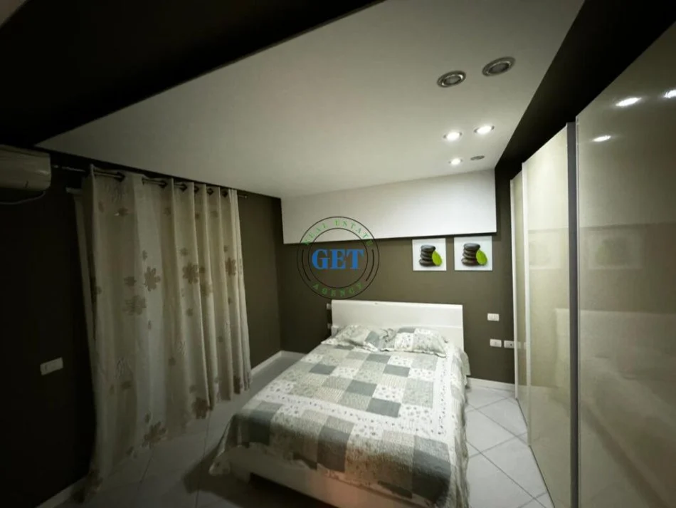 Durres, jepet me qera apartament 1+1+Ballkon Kati 1, 60 m² 350 € (Plazh, Durres)