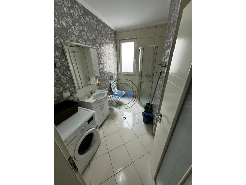 Durres, jepet me qera apartament 1+1+Ballkon Kati 1, 60 m² 350 € (Plazh, Durres)