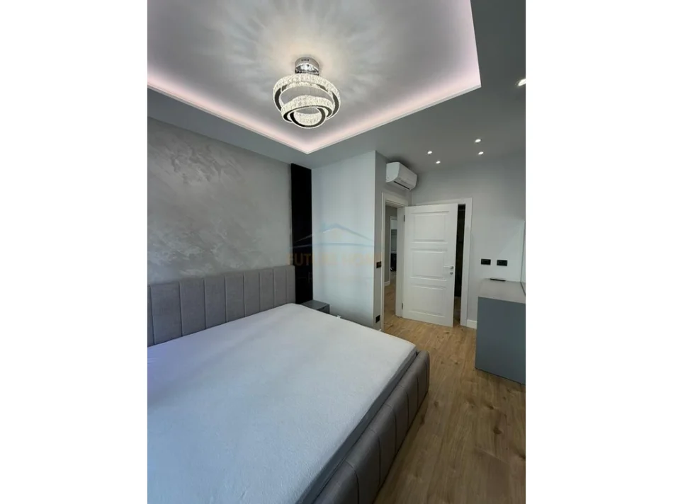 Tirane, shitet apartament 3+1+2+2 Poste Parkimi, Kati 2, 129 m² 495.000 € (Sofia Hill Residence, TEG)