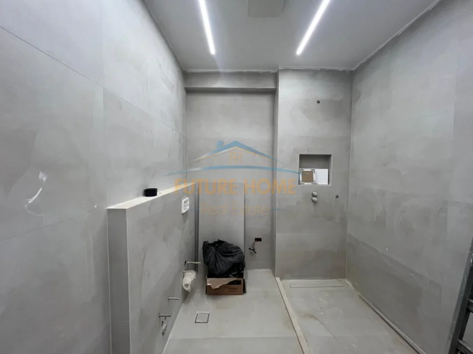 Tirane, shitet apartament 2+1+Ballkon Kati 6, 101 m² 320.000 € (Ish Ekspozita)
