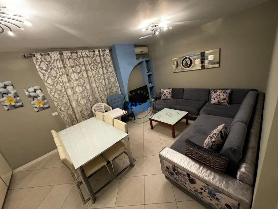 Durres, jepet me qera apartament 1+1+Ballkon Kati 1, 60 m² 350 € (Plazh, Durres)