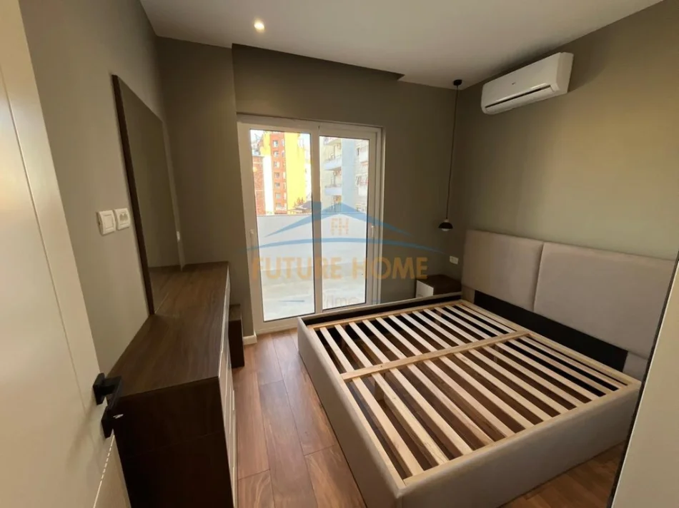Tirane, shitet apartament 1+1+Ballkon Kati 3, 53 m² 155.000 € (Mine Peza)
