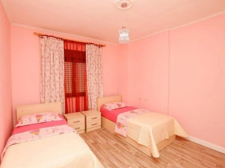 Tirane, shitet apartament+verande | Penthouse 3+1 Kati 16, 157 m² 450.000 € (Qender)