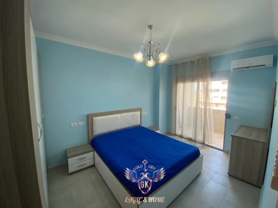 Durres, jap me qera apartament 2+1+Ballkon Kati 10, 450 € (Stacioni trenit Durres)