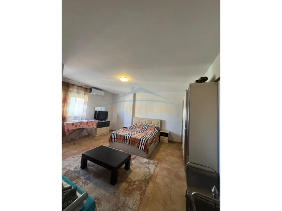 Tirane, jepet me qera apartament 2+1 Kati 9, 117 m² 650 € (Komuna e Parisit)