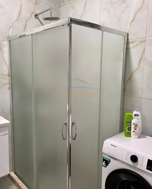 Tirane, jepet me qera apartament 2+1 Kati 4, 76 m² 530 € (Kompleksi Mangalem,Alidem)