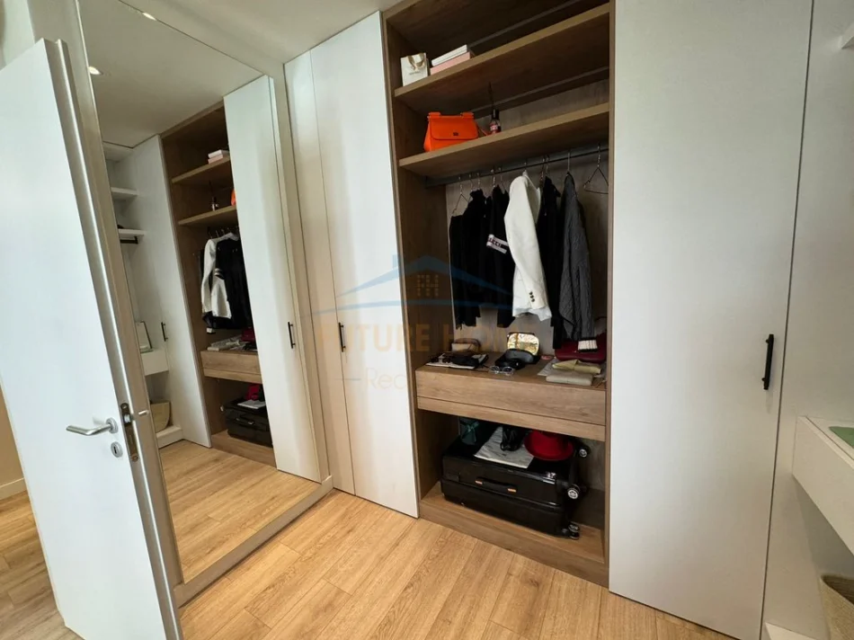 Tirane, shitet apartament 1+1+Ballkon Kati 9, 72 m² 180.000 € (Rezidenca S Block Living, Zogu i Zi)