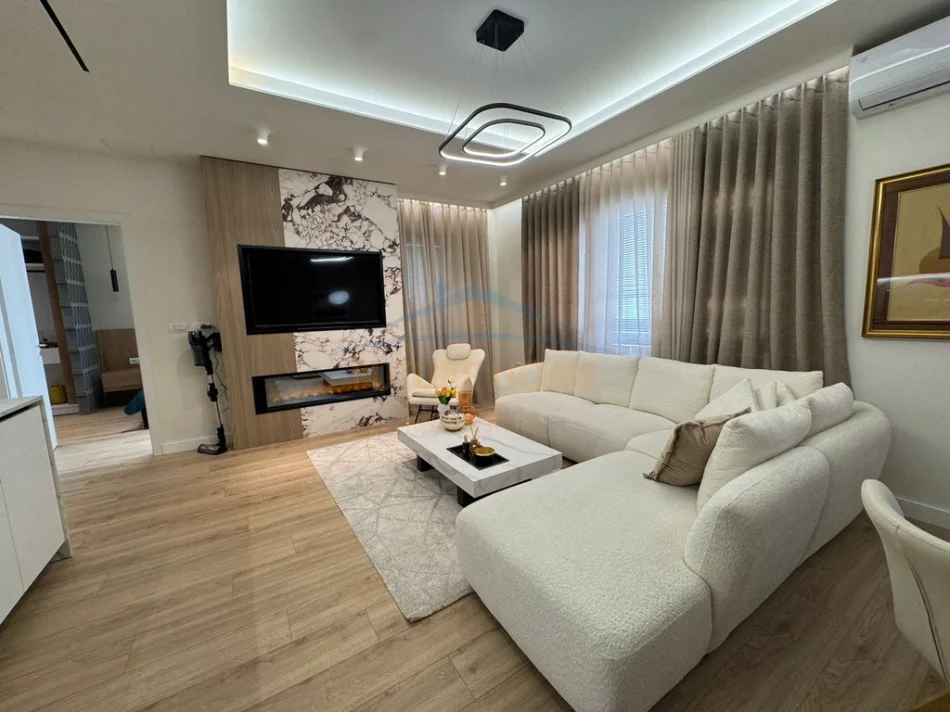 Tirane, shitet apartament 1+1+Ballkon Kati 9, 72 m² 180.000 € (Rezidenca S Block Living.)