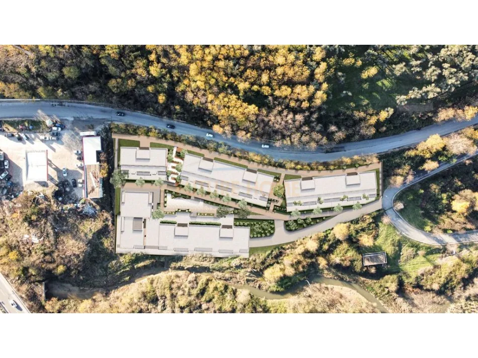 Tirane, shitet apartament 1+1 Kati 2, 76 m² 137.500 € (Farke)