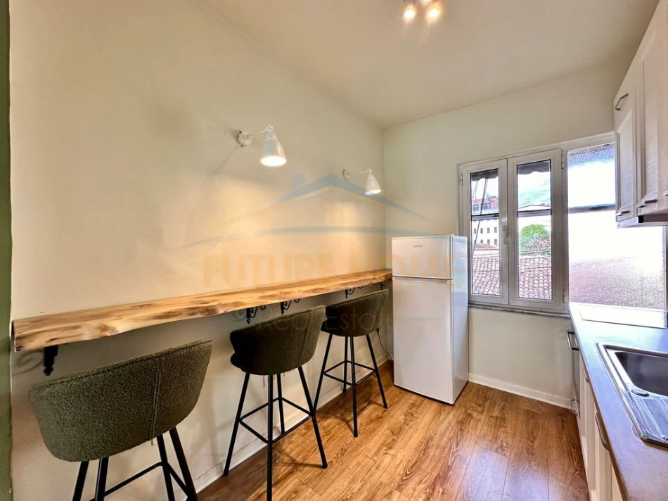 Tirane, shitet apartament 1+1 Kati 3, 73 m² 240.000 € (rruga e durresit)