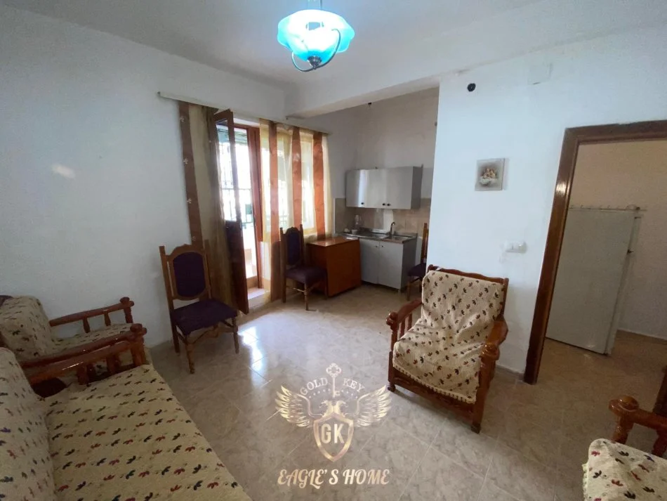 Durres, jepet me qera apartament 1+1 , 65 m² 250 € 